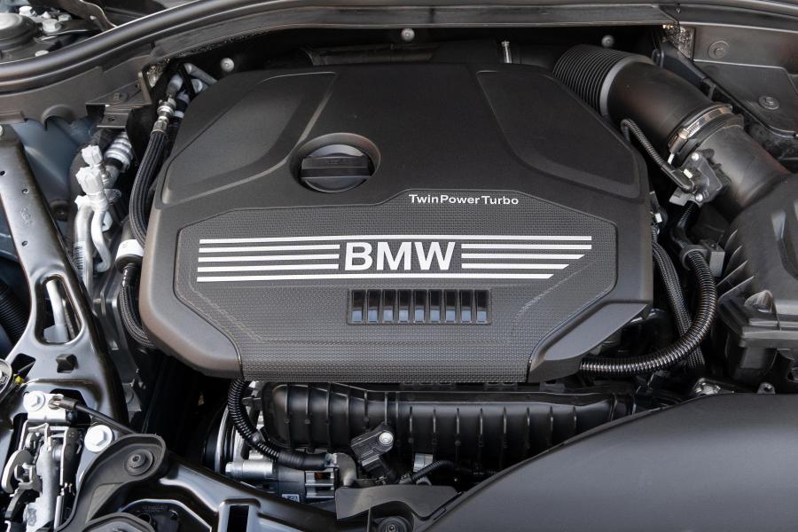 Моторный отсек BMW 118i Luxury Line (F40) 2019 года  (WW) (фото 24 из 40)